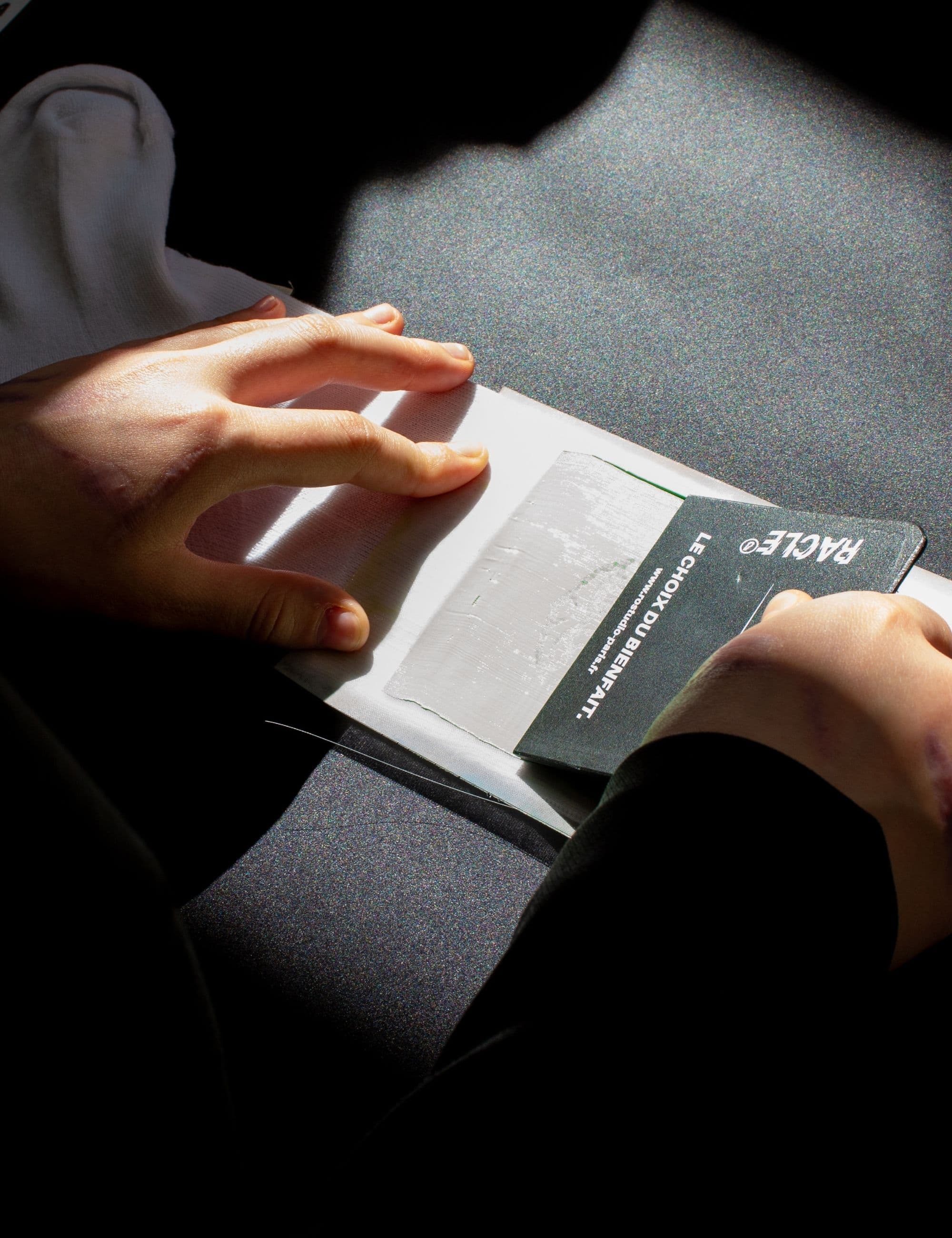 Impression textile au pochoir Katagami sur t-shirt